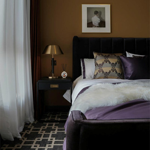 米夫 卧室 定制软床 经典深色黑紫 简约法式轻奢高靠背布艺床家具
