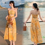 波西米亚沙滩女显瘦2023海边度假超仙三亚旅游黄色碎花连衣裙