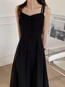 黑色吊带连衣裙女2024夏季高级内搭法式赫本风，名媛气质小黑裙