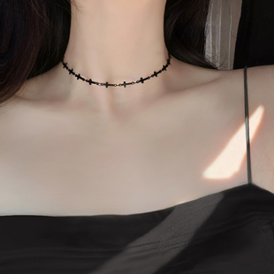 黑色十字架锁骨链女小众设计感2024年夏季项链甜酷choker颈链