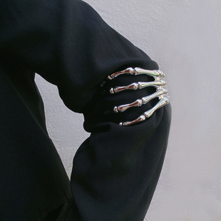 高级感潮品暗黑骷髅鬼爪手镯男女潮ins小众设计个性嘻哈袖箍手环