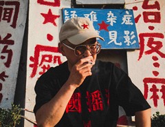 中国摇滚刺绣短袖摇滚电波