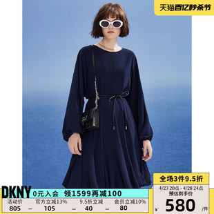 dkny唐可娜儿2024春夏，女圆领蝙蝠袖拼缝荷叶，a字连衣裙含腰带