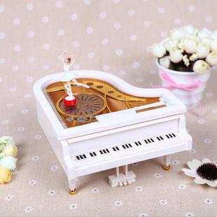 圣诞节跳舞钢琴旋转音乐盒，八音盒创意生日礼物，女生送女友闺蜜