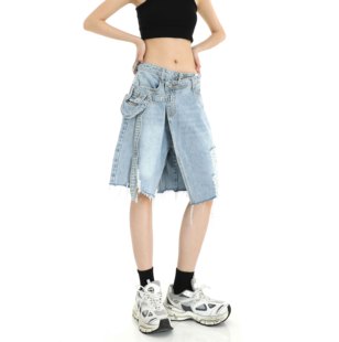美式复古不规则破洞牛仔短裤，女夏季潮，ins设计小众高街辣妹五分裤