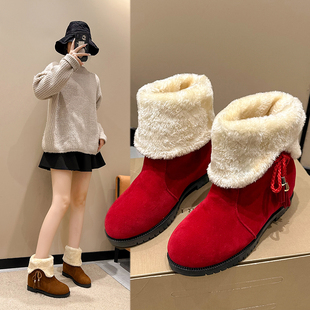 红色靴子女冬季加绒加厚雪地靴女款保暖短靴，两穿雪地棉鞋中筒短靴