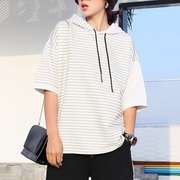 白色条纹连帽短袖t恤女2024年夏季韩版拼接宽松大码半袖帽衫