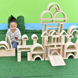 幼儿园户外大型积木儿童构建搭建积木，实木中空积木，水性漆积木