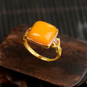 天然鸡油黄蜜蜡(黄蜜蜡)戒指，女金色方形方糖如意纯银，指环中国风活口可调节