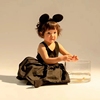 拍摄周岁女童连衣裙儿童，摄影黑色吊带裙，写真艺术照米奇头饰造型衣