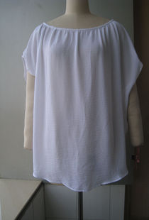 欧美品牌女装涤纶雪纺，一字领短袖套头，衬衫宽松轻盈凉爽飘逸c1