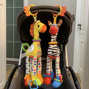 sozzy新生儿长颈鹿挂件风铃，0-3个月宝宝安抚玩偶婴儿车床玩具6月