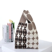 原创韩版针织毛线手提包可爱饭盒袋水桶托特伴手礼手拎马甲背心包