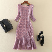 紫色妈妈婚宴礼服裙子修身气质高端精致连衣裙中长款显瘦大码中袖