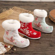 老北京布鞋秋冬保暖女棉鞋，翘头民族风女短靴，复古绣花靴搭配加绒
