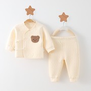 新生儿春秋冬分体保暖内衣扣子套装0-3-6个月婴儿衣服纯棉两件套1
