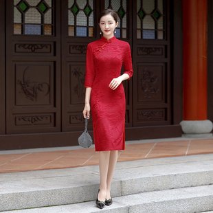 妈妈装婚宴旗袍2022年秋装，优雅婚礼红色，连衣裙端庄气质