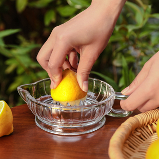 家用玻璃柠檬手动榨汁器简易挤压器水果榨汁机，橙子榨果汁手压神器