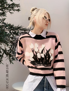 juno品牌设计师原创复古橘粉色，条纹花朵图案毛衣外套ins秋冬