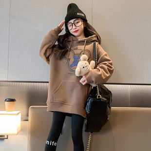 韩版女童装中长款连帽衫加绒加厚外套儿童洋气卡通小熊卫衣潮