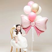 儿童周岁生日装饰场景，布置气球女孩，小红书同款汽球数字粉色飘空