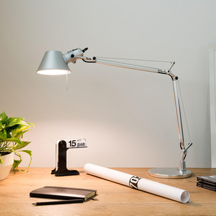 tolomeo铝质机械臂台灯办公桌，工作学习灯摇臂，不锈钢护眼灯高级感