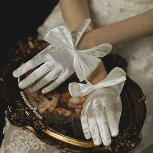 新娘婚纱手套伴娘礼服白色大蝴蝶结结婚婚庆婚礼短款绸缎手套