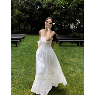 pusumede白色收腰吊带连衣裙，女法式复古高级感气质裙子度假长裙