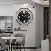 客厅静音挂钟创意简约钟表免打孔家用时尚时钟挂墙装饰石英钟