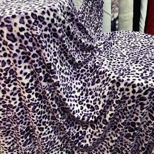 紫色小豹纹印花牛奶丝，面料四面弹力布料连衣裙，瑜珈裤子服装舞蹈