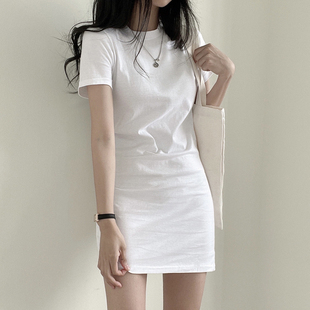 白色圆领t恤连衣裙女短袖，2024夏修身(夏修身)显瘦中长款百搭打底裙子