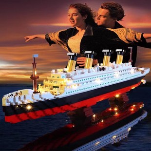 泰坦尼克号2024积木，100000粒以上模型船玩具拼图，高难度巨大型