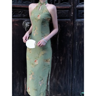 橘里chiu禅意新中式仕女图国风，改良旗袍绿色，清冷连衣裙女挂脖裙女
