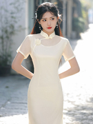 温婉优雅淑女范米色(范米色，)雪纺旗袍，2023年夏季年轻款少女修身连衣裙