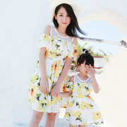 女童连衣裙亲子装Y8夏女孩柠檬碎花裙子海边度假显瘦沙滩裙母女装