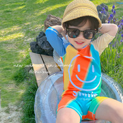 网红儿童泳衣男孩可爱笑脸，防晒宝宝连体游泳衣，中小童男童泳装套装
