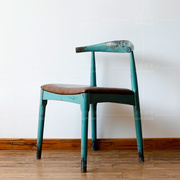 北欧椅子实木餐椅家用扶手靠背做旧设计休闲牛角椅现代简约咖啡椅