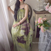 新中式连衣裙长裙国风水墨，扎染秋香绿雪纺，吊带绑带宽松大摆及脚踝