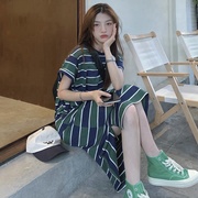 韩国夏女t恤设计感侧开叉，过膝中长款条纹polo连衣裙宽松大码休闲