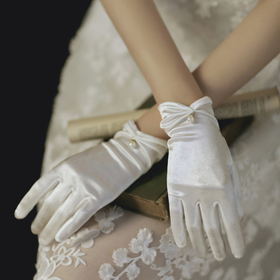 时尚高档婚纱礼仪婚庆新娘白色气质，分指手套珍珠短款女式优雅法式