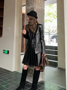 smol黑色pu皮套装，女秋冬法式复古高级感气质外套半裙两件套
