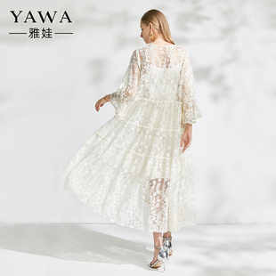 2023夏季白色镂空刺绣蕾丝连衣裙，a字裙大码法式长裙子两件套