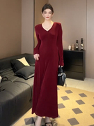 欧货酒红色长裙女2023秋季纯色气质简约高级感丝绒长袖连衣裙
