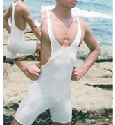 男士时尚白色背心式连体泳衣，齐膝5分泳衣吊带，背心连五分连体泳裤