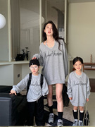 2024春装韩版字母亲子装母女装，长袖吊带两件套兄妹姐弟装卫衣