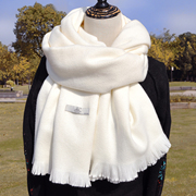 围巾女冬季仿羊绒，加厚韩国东大门披肩保暖百搭白色红纯色围巾