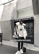 欧洲站冬装时尚休闲运动B字母10号黑白色宽松加厚羽绒服女潮