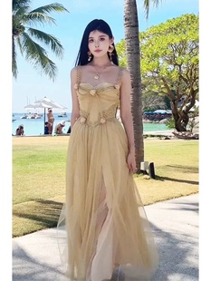 绝美海边度假黄色吊带连衣裙，超好看法式仙女，雪纺公主长裙子女夏季