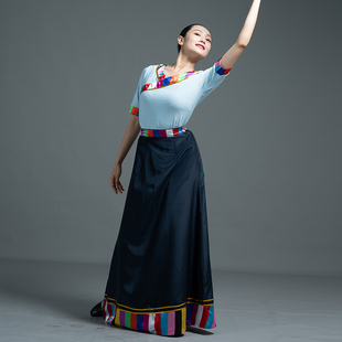 中央民大a字版藏族舞专业课，教学练习舞蹈长裙，藏族舞蹈练习半身裙