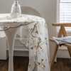 透明白色底纱蕾丝布桌布黄色小花朵，蛋糕摄影背景绣花道具，布台布(布台布)